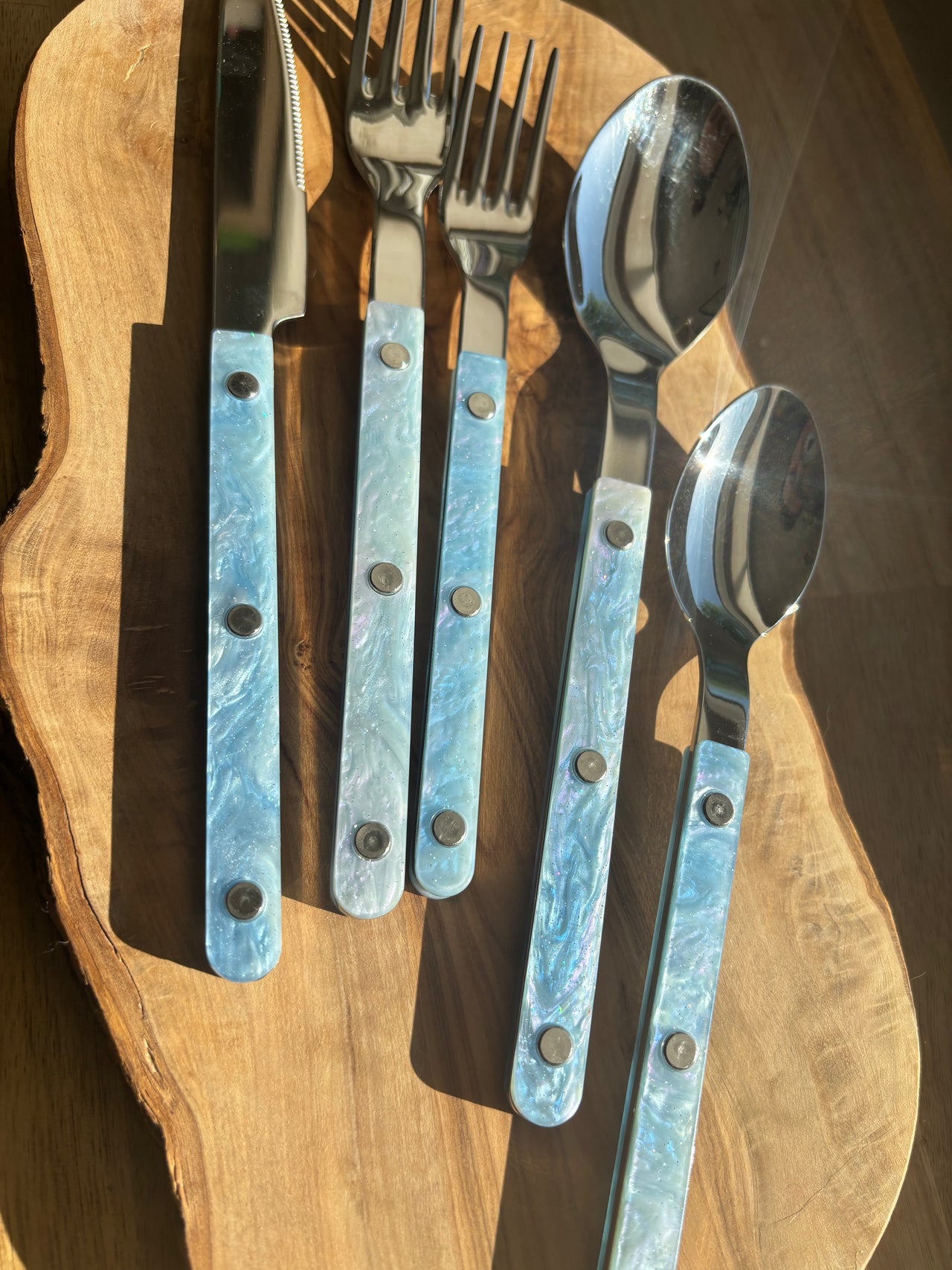 Modern French Bistro Style Flatware - 10 Piece Set - Marguerite - Elements