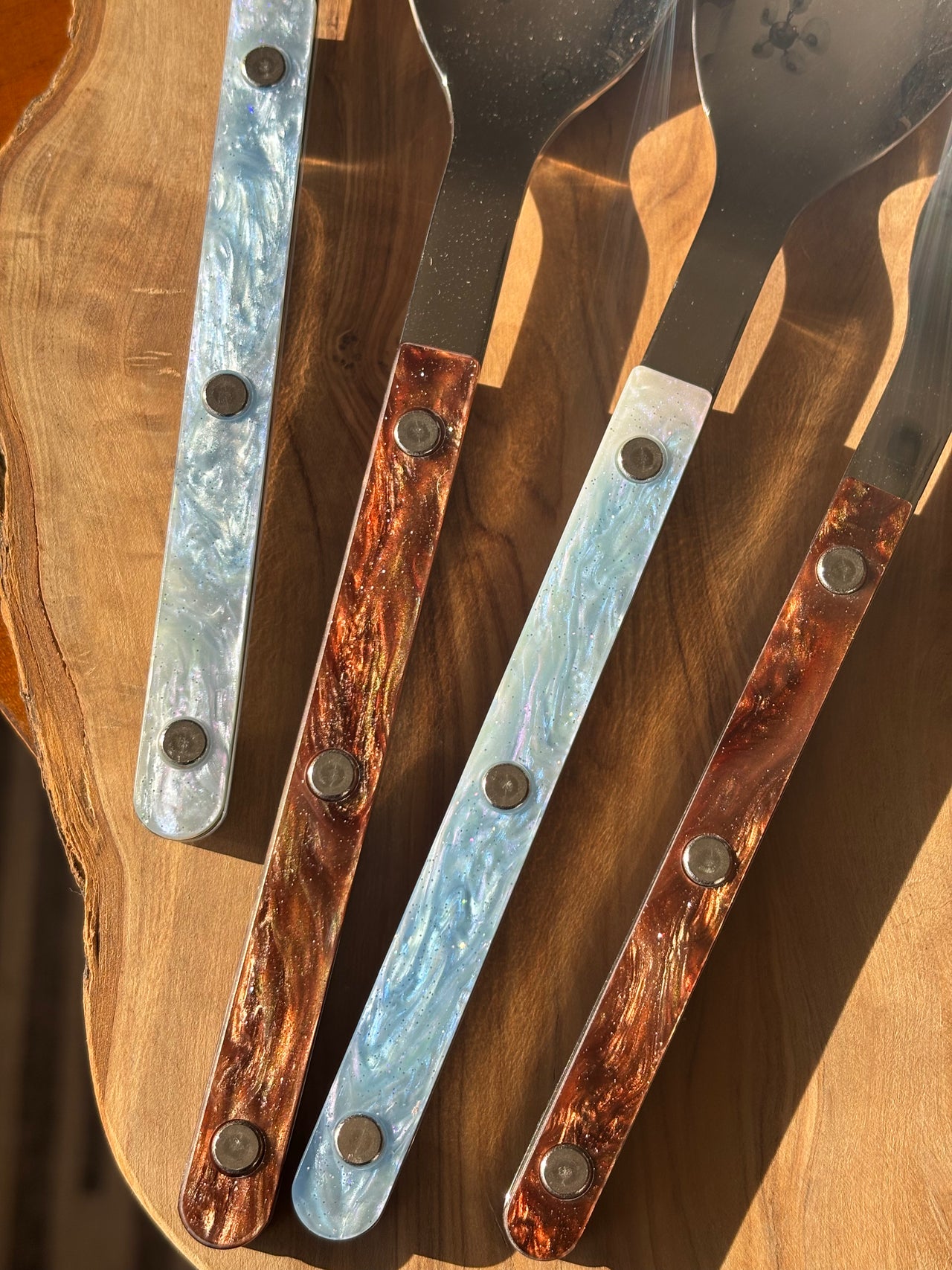 Entertainer's Flatware Set - 8 Place Settings - Marguerite Elements