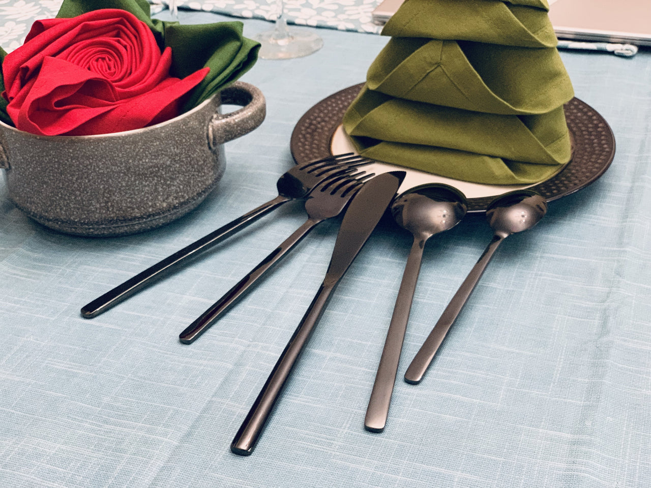 Modern Black Flatware 20 Piece Set - Stainless Steel