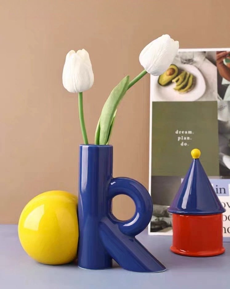 OK Ceramic Bud Vase - Handmade Dopamine Decor